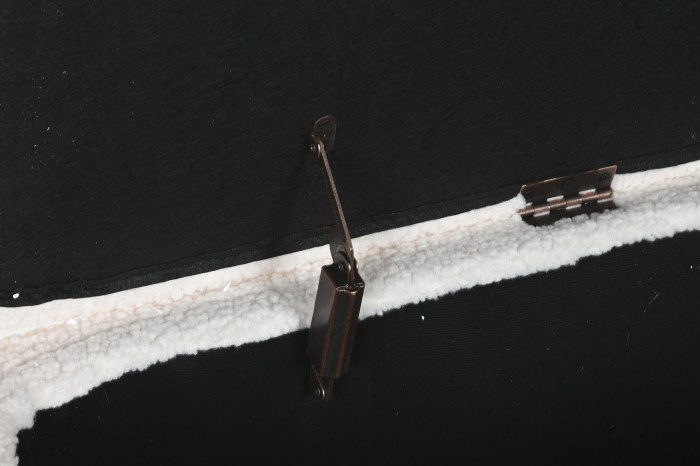 Banqueta pie de cama MDF tapizada terciopelo Keray Rosa - imagen 4
