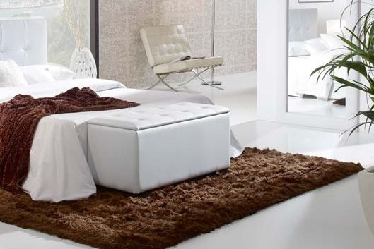 Banqueta abatible para pie de cama polipiel Modelo Capitoné
